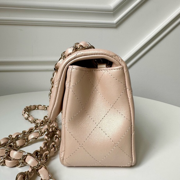 —SOLD— 21S Chanel Mini Rectangular beige iridescent - Picture 11 of 12